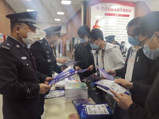 鎸戦€夌殑鍥剧墖鍗囨棗+搴ц皥浼_鍥句功棣嗗弬瑙_鍥句功棣嗗弬瑙_WechatIMG1044